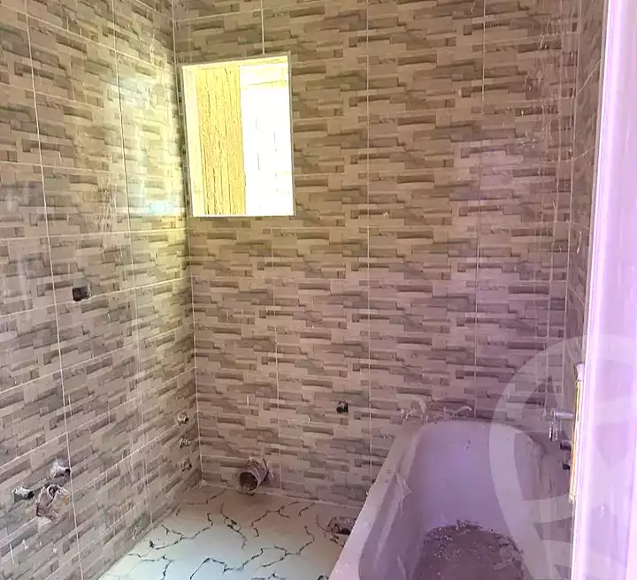 https://aqarmap.com.eg/ar/listing/7203670-for-sale-alexandria-al-agamy-el-hanouvel