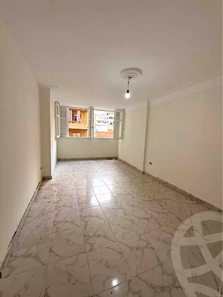 https://aqarmap.com.eg/ar/listing/7203841-for-sale-alexandria-sydy-bshr-sydy-bshr-bhry-gamal-abd-el-nasir-st