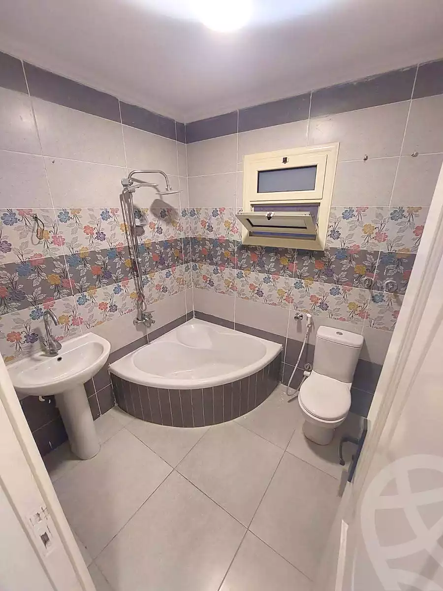 https://aqarmap.com.eg/ar/listing/7204263-for-rent-alexandria-sydy-bshr