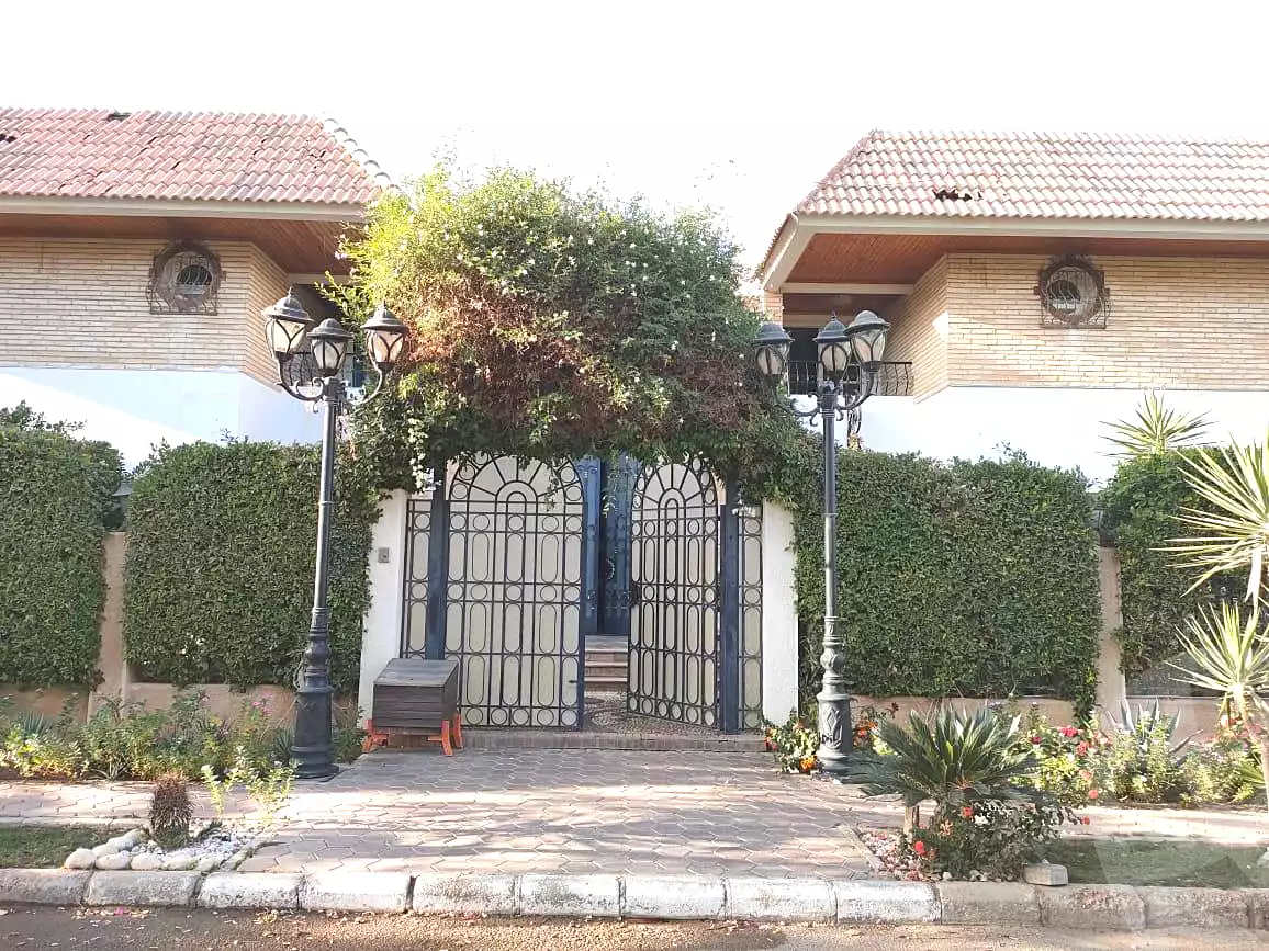 9 BR Villa in Al Rabwa, photo 22 of 28