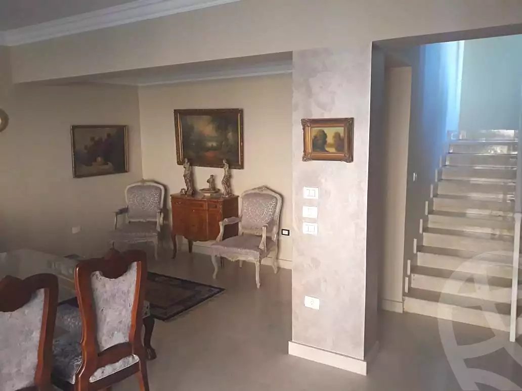 توين هاوس بـ٤ غرف نوم في بيفرلي هيلز، صورة ٧ من ١٤