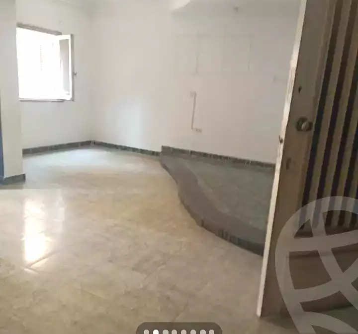 https://aqarmap.com.eg/ar/listing/7204342-for-rent-alexandria-miami-shr-jml-bd-lnsr
