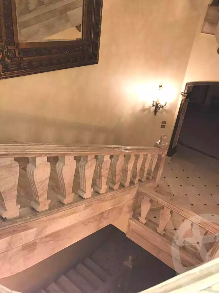 10 BR Villa in City View, photo 17 of 27