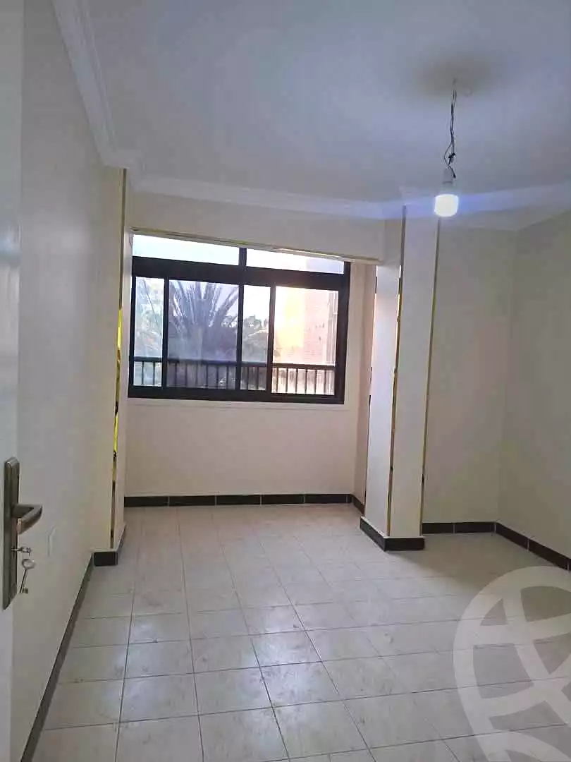 https://aqarmap.com.eg/ar/listing/7204741-for-sale-cairo-helwan-helwan-el-sharkeya-abd-el-rahman-pasha-st