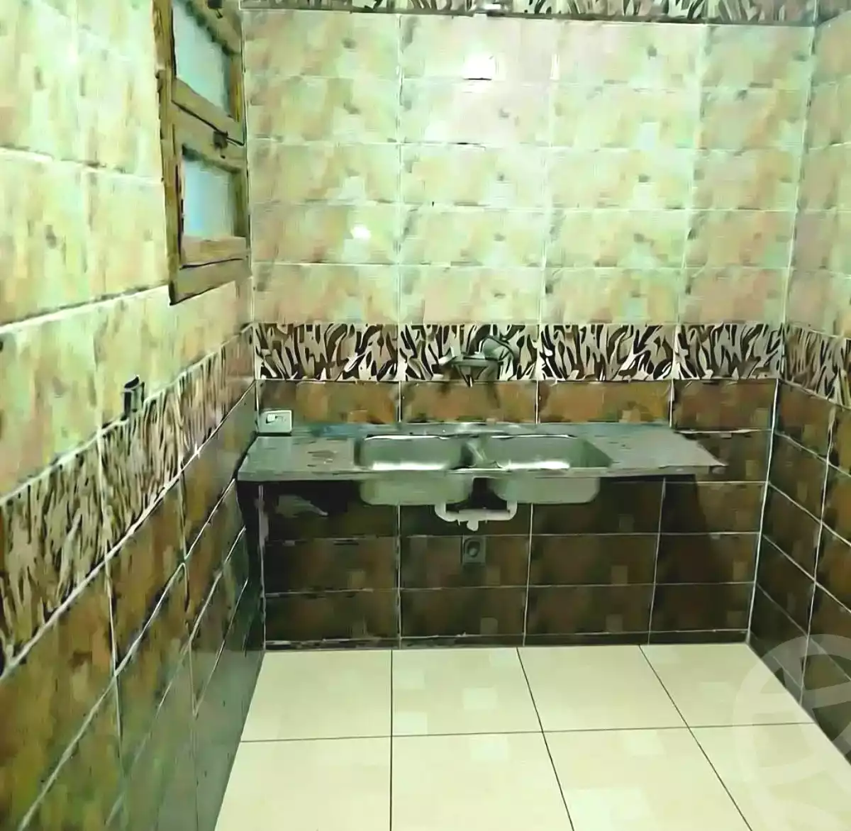 https://aqarmap.com.eg/ar/listing/7204925-for-sale-alexandria-al-agamy-lbytsh-shahr-al-assal-st