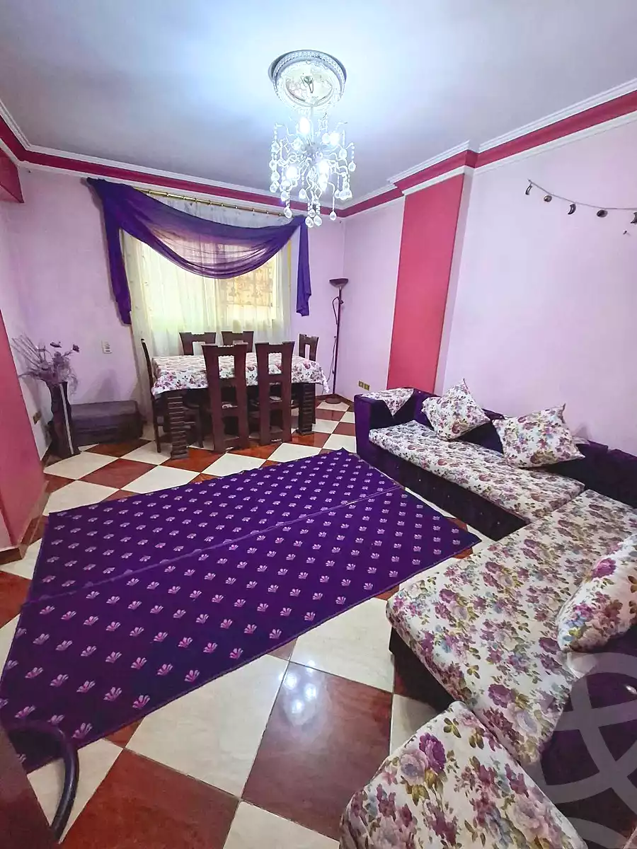 https://aqarmap.com.eg/ar/listing/7204953-for-sale-cairo-faisal-kafr-tohormos-queen-nazli-st