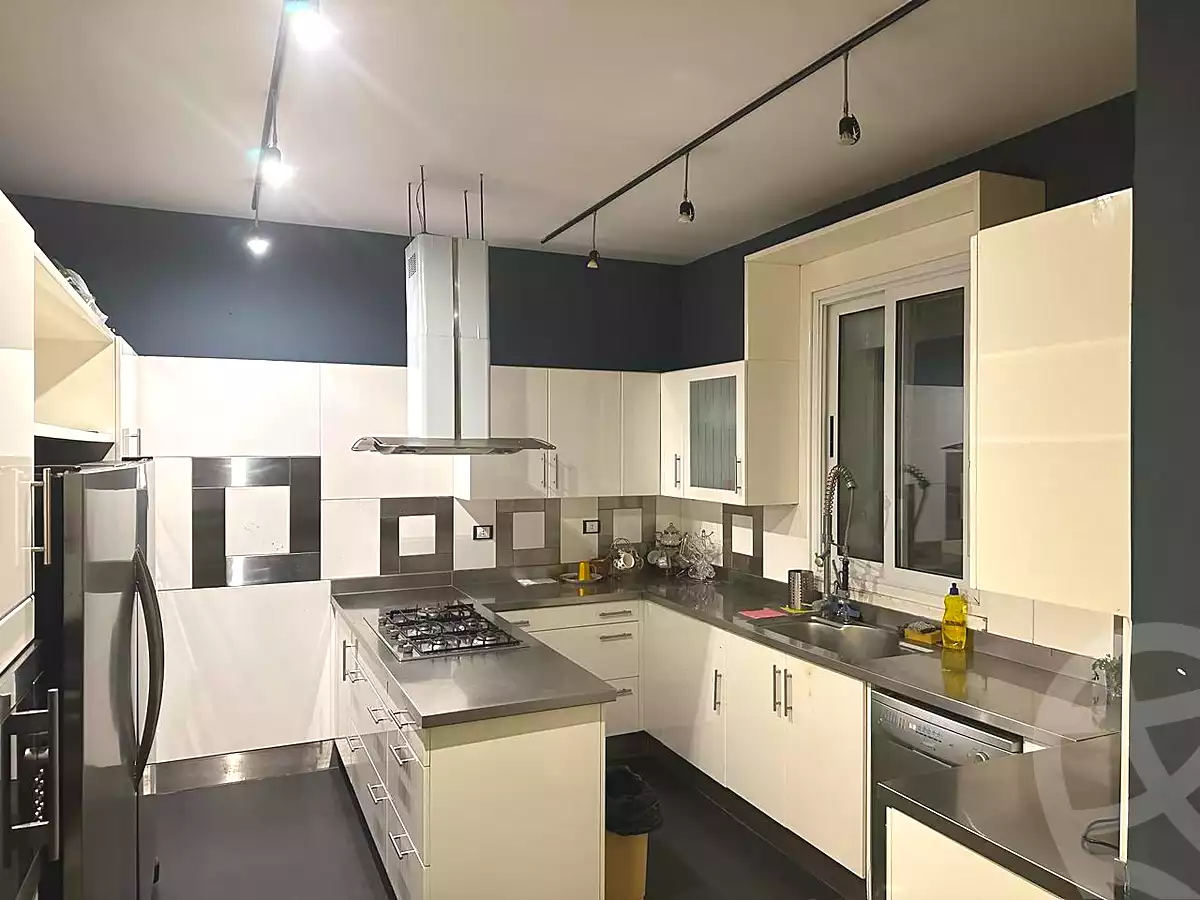 4 BR Villa in Royal City, photo 16 of 17