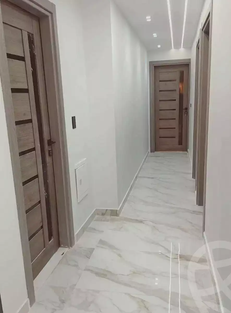 https://aqarmap.com.eg/ar/listing/7205300-for-rent-alexandria-moharram-bey
