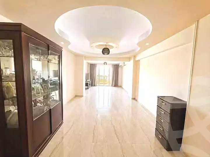 https://aqarmap.com.eg/ar/listing/7205474-for-sale-cairo-helwan-zou-el-fekar-basha-st