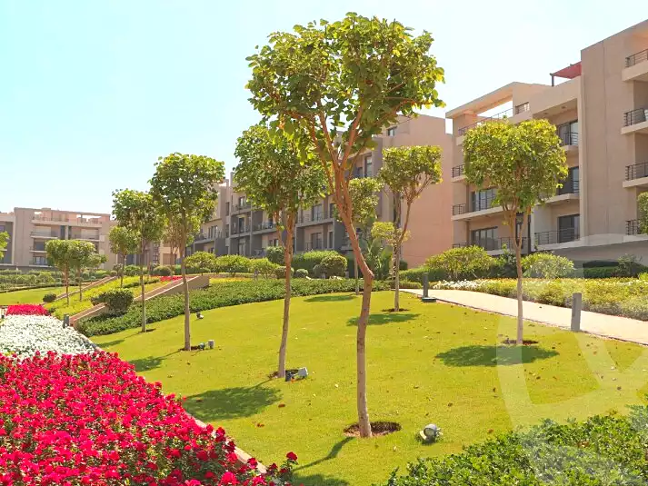 https://aqarmap.com.eg/ar/listing/7205557-for-sale-cairo-new-cairo-compounds-fifth-square