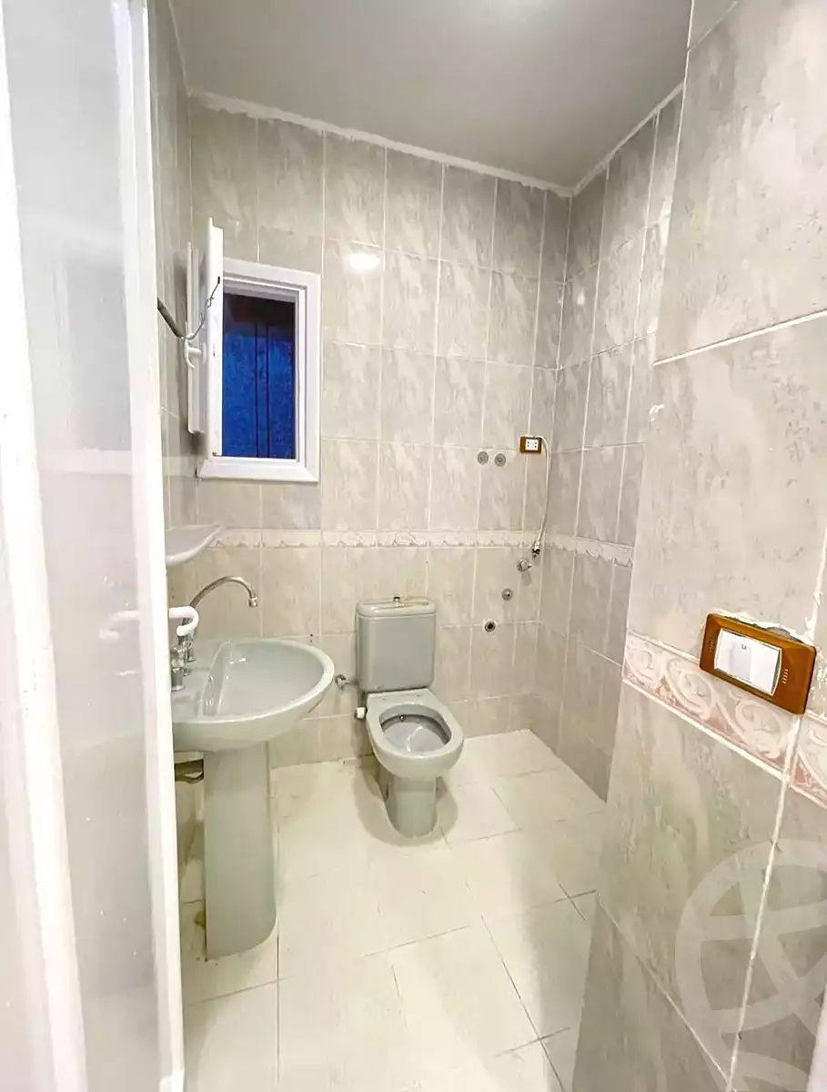 https://aqarmap.com.eg/en/listing/7205720-for-sale-alexandria-al-agamy-shataa-el-nakheel