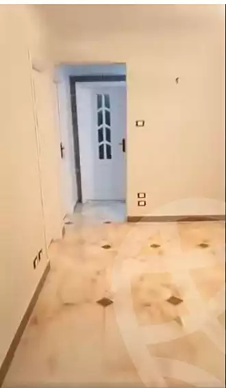 https://aqarmap.com.eg/ar/listing/7206332-for-rent-alexandria-al-agamy-bw-ywsf