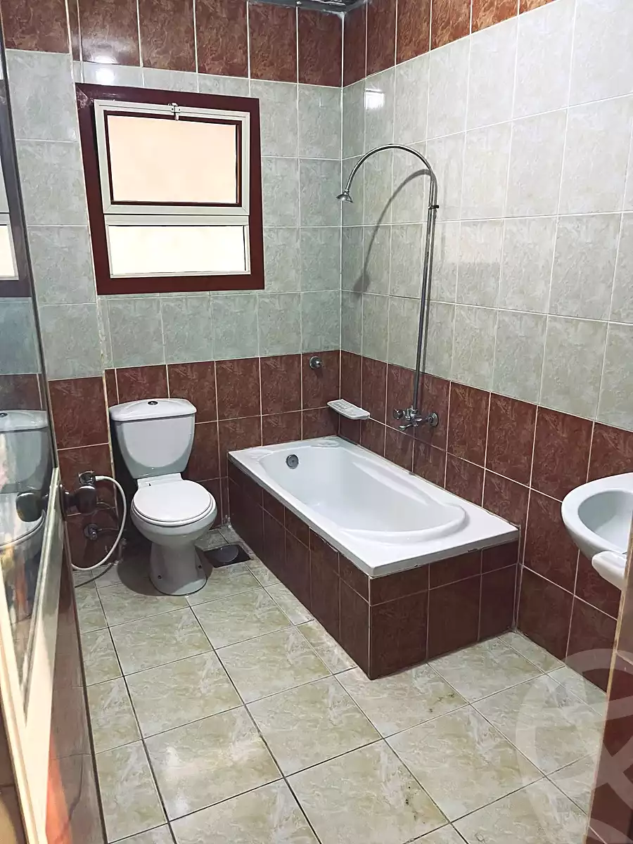 https://aqarmap.com.eg/en/listing/7206357-for-rent-alexandria-al-agamy-el-hanouvel-radwan-st