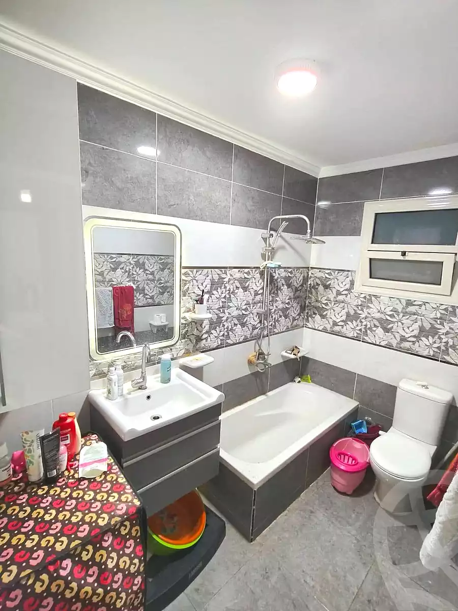 https://aqarmap.com.eg/ar/listing/7206438-for-sale-cairo-ain-shams-ahmed-esmat-st