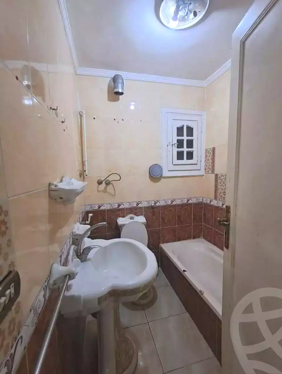 https://aqarmap.com.eg/en/listing/7206607-for-sale-alexandria-sydy-bshr-sydy-bshr-bhry-gamal-abd-el-nasir-st