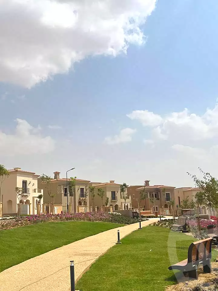 https://aqarmap.com.eg/en/listing/7207401-for-sale-cairo-new-cairo-compounds-city-gate-sapphire-city-gate