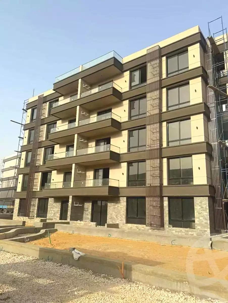https://aqarmap.com.eg/en/listing/7207514-for-sale-cairo-el-sheikh-zayed-city-lshykh-zyd-ljdyd-de-joya-taj-misr-new-zayed