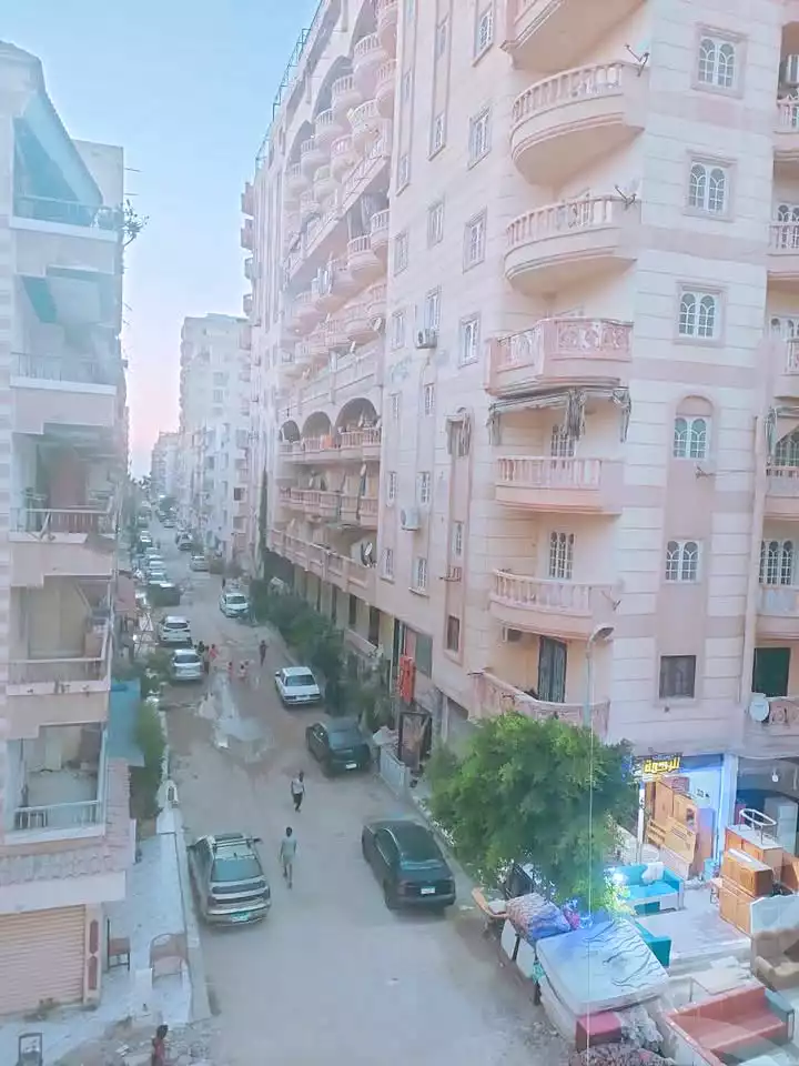 https://aqarmap.com.eg/ar/listing/7208327-for-sale-alexandria-al-agamy-shataa-el-nakheel