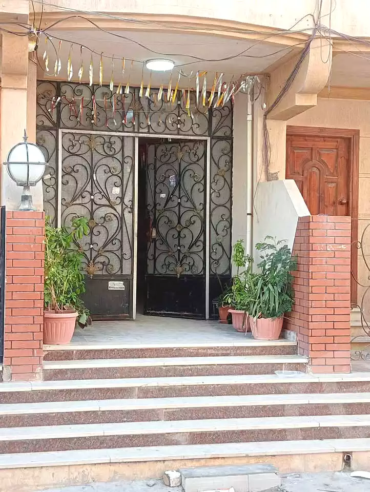https://aqarmap.com.eg/ar/listing/7208362-for-sale-alexandria-al-agamy-shataa-el-nakheel