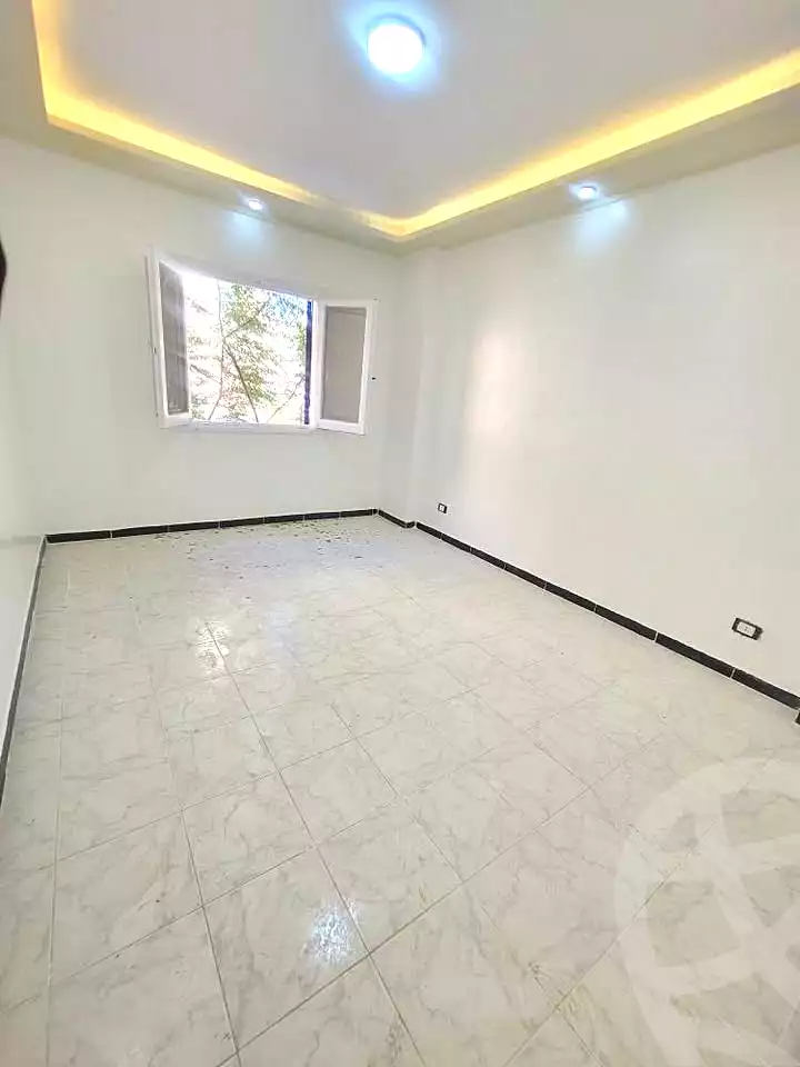 https://aqarmap.com.eg/ar/listing/7208393-for-sale-alexandria-al-agamy-shataa-el-nakheel