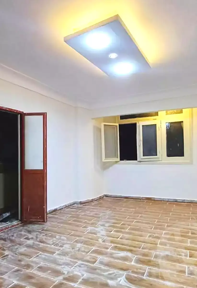 https://aqarmap.com.eg/ar/listing/7208461-for-sale-alexandria-al-agamy-lbytsh-mecca-st