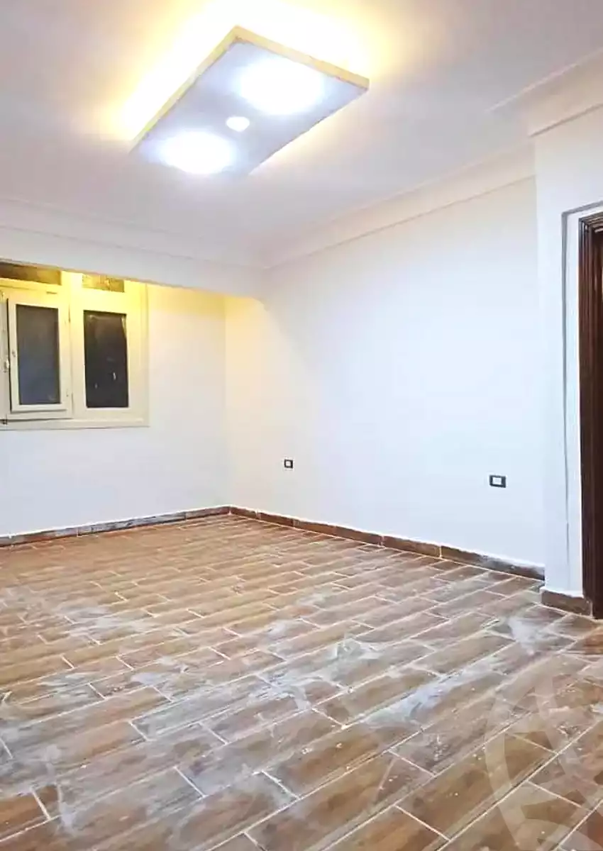 https://aqarmap.com.eg/ar/listing/7208461-for-sale-alexandria-al-agamy-lbytsh-mecca-st