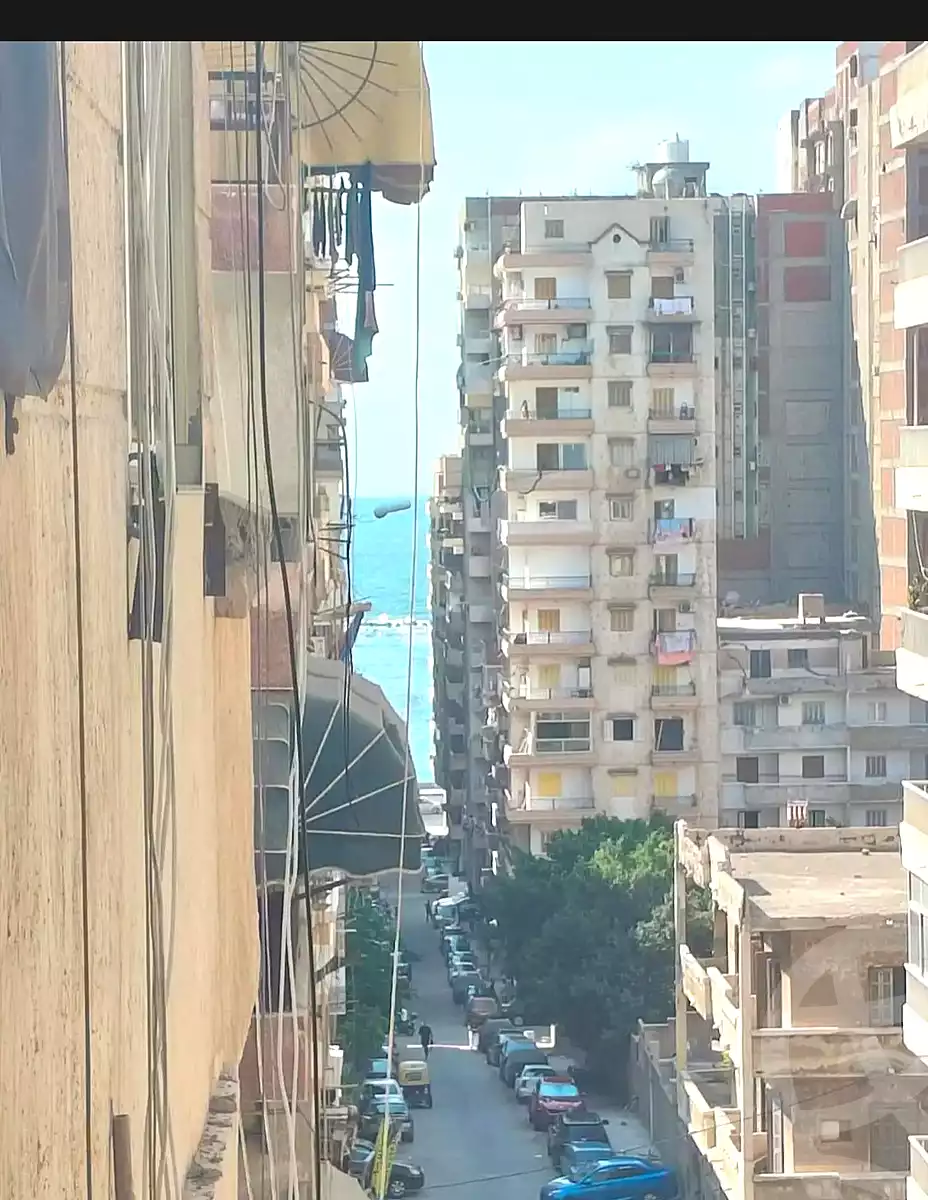 https://aqarmap.com.eg/ar/listing/7208464-for-sale-alexandria-sydy-bshr-sydy-bshr-bhry-street-17