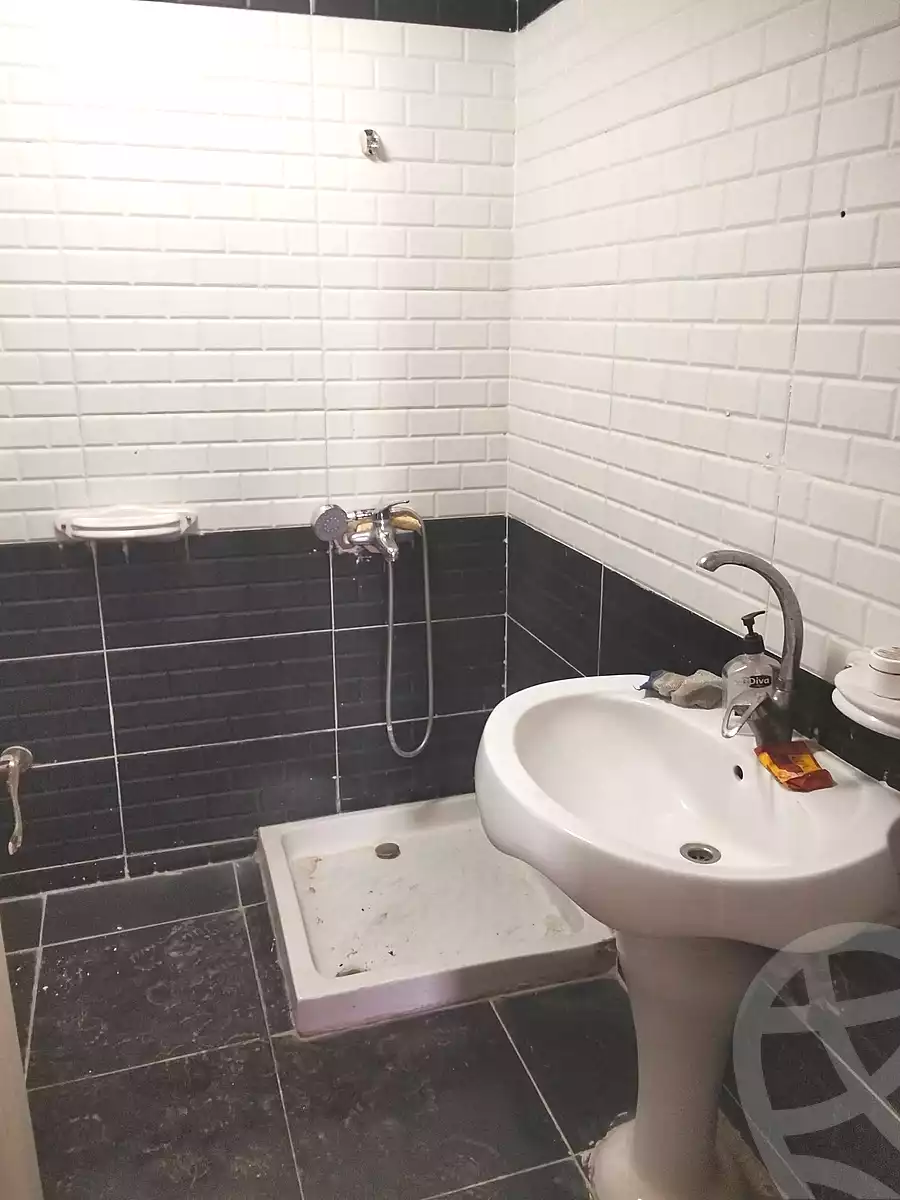 https://aqarmap.com.eg/en/listing/7208493-for-rent-cairo-el-zaytun-hlmy-lzytwn
