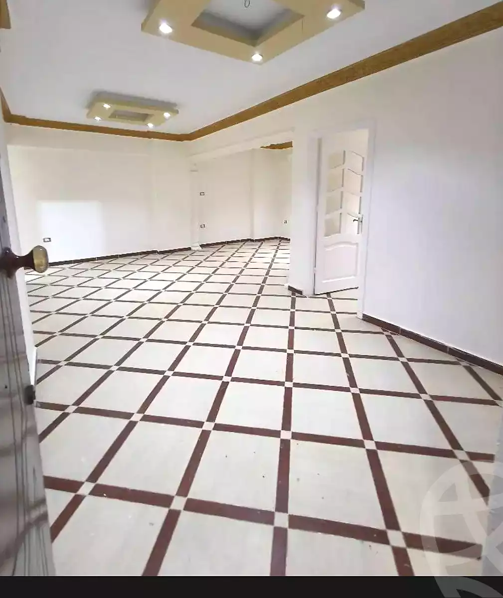https://aqarmap.com.eg/en/listing/7208527-for-sale-alexandria-lsywf-el-falki