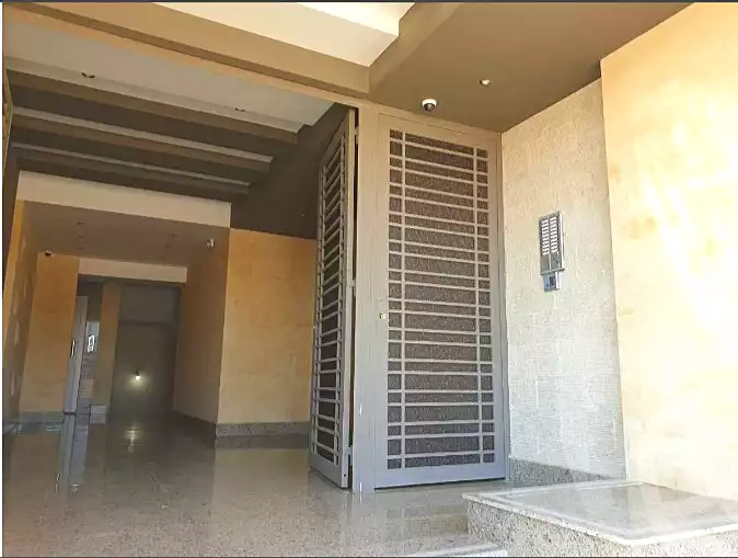 https://aqarmap.com.eg/ar/listing/7209067-for-sale-cairo-new-cairo-el-lotus-lotus-north-lmntq-lthny-llwts-lshmly