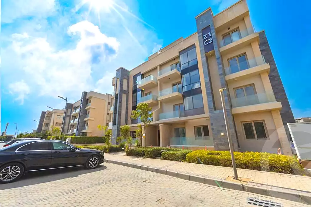 https://aqarmap.com.eg/en/listing/7209130-for-sale-cairo-new-cairo-compounds-galleria-moon-valley-compound-arabia