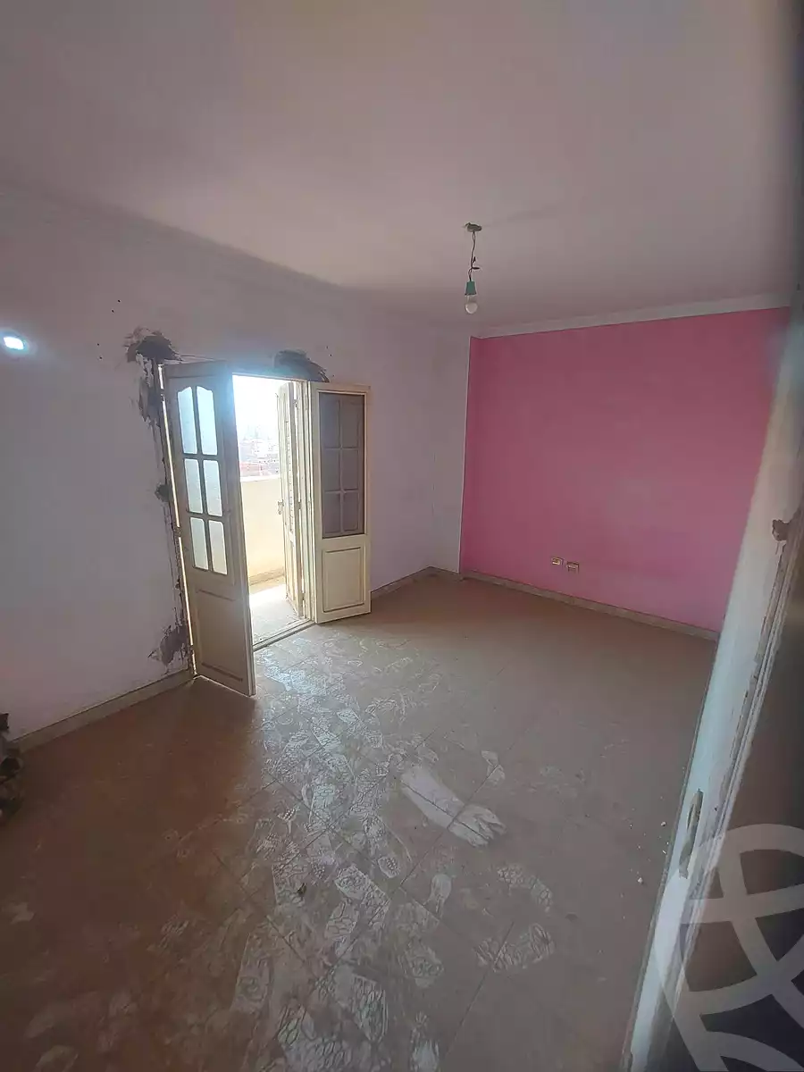 https://aqarmap.com.eg/ar/listing/7209384-for-sale-cairo-helwan-el-shareaa-el-sharby-st
