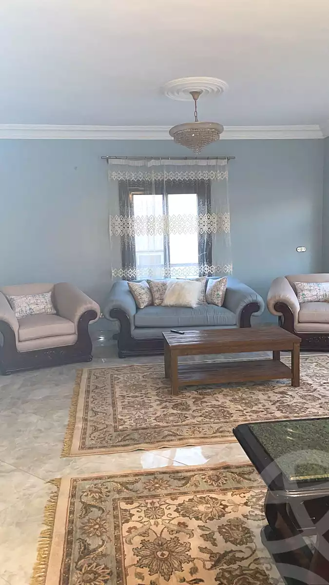https://aqarmap.com.eg/ar/listing/7209423-for-rent-cairo-new-cairo-first-settlement-mhwr-mstfy-kml