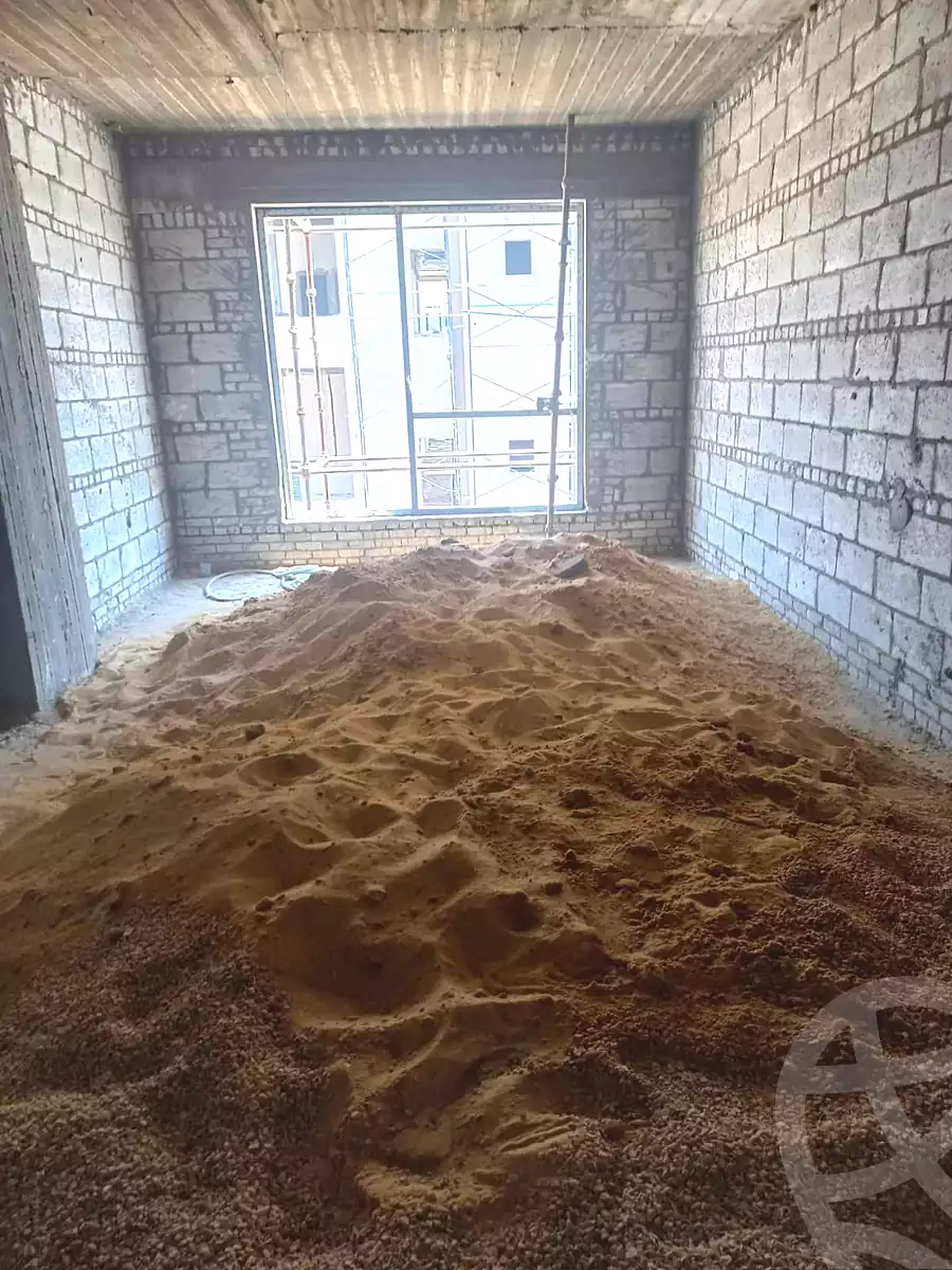 https://aqarmap.com.eg/en/listing/7209583-for-sale-cairo-new-cairo-compounds-the-gray-mall-hdp