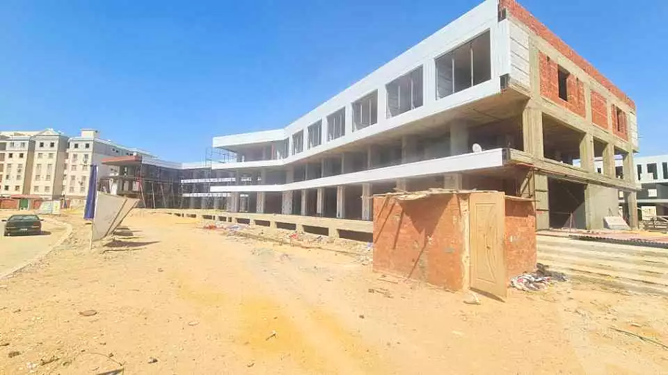 https://aqarmap.com.eg/ar/listing/7209616-for-sale-cairo-6th-of-october-hadaeq-october-compounds-spanish-district