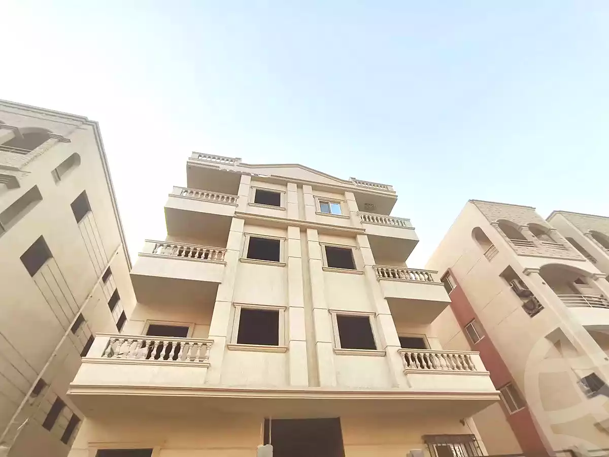 https://aqarmap.com.eg/ar/listing/7209640-for-sale-cairo-badr-city-hai-el-ashgar-featured-neighborhood-el-imam-el-bokhary-st