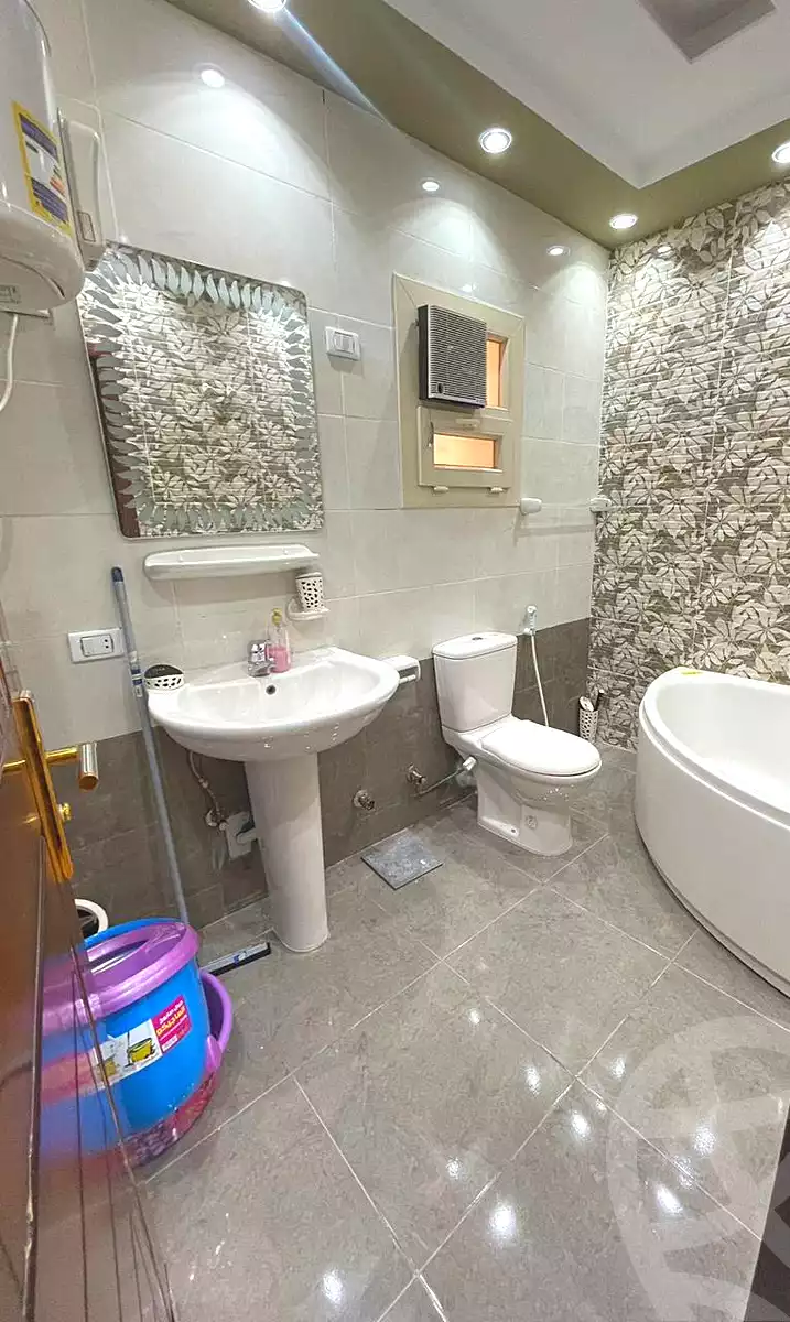 https://aqarmap.com.eg/ar/listing/7209641-for-sale-cairo-6th-of-october-el-ahyaa-neighborhood-3rd-street-39