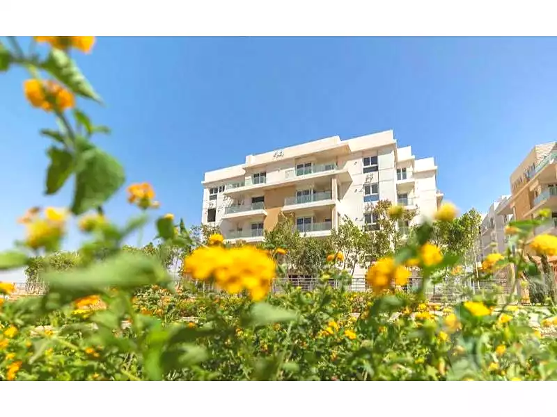 https://aqarmap.com.eg/ar/listing/7209741-for-sale-cairo-new-cairo-compounds-mwntn-fyw-y-syty-club-park-mountain-view-icity