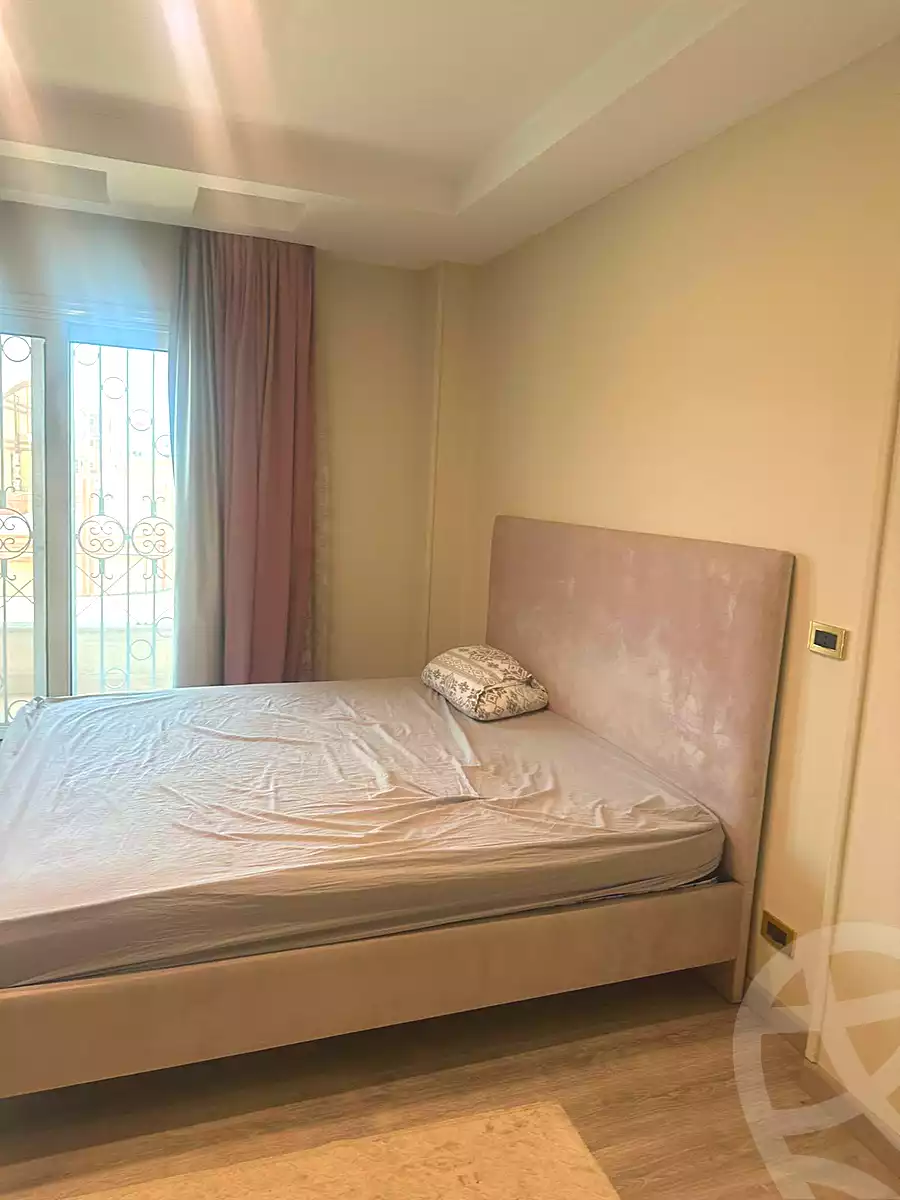 https://aqarmap.com.eg/ar/listing/7209795-for-sale-cairo-el-sheikh-zayed-city-el-hay-elthamen-area-3