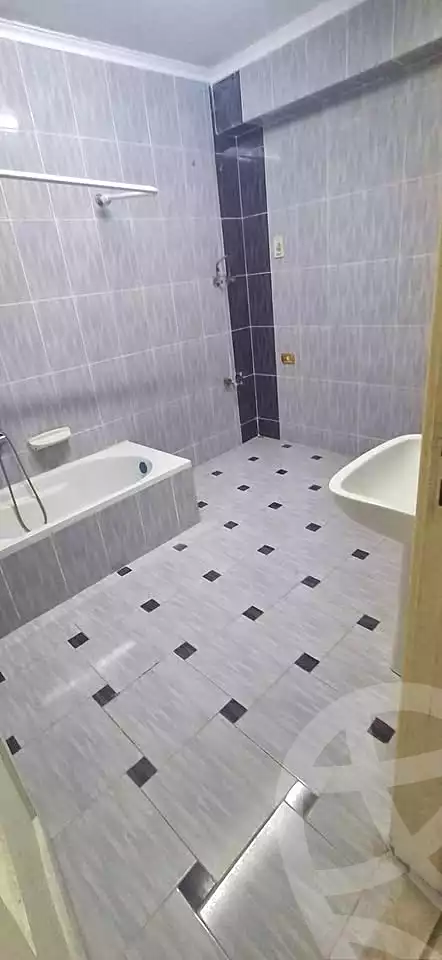 https://aqarmap.com.eg/en/listing/7209966-for-sale-alexandria-al-agamy-lbytsh-al-aeda-al-kadema-st