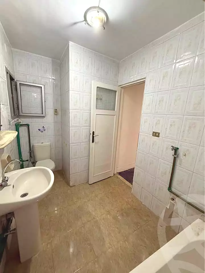 https://aqarmap.com.eg/en/listing/7209967-for-sale-alexandria-sydy-bshr-sydy-bshr-bhry-abd-el-salam-aref-st