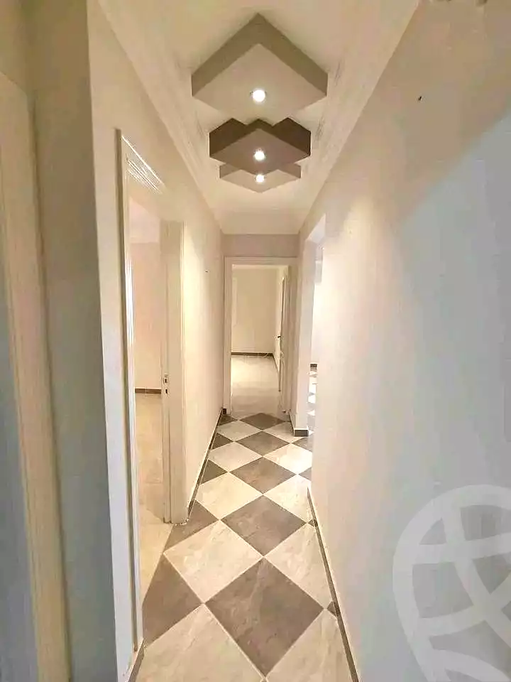 https://aqarmap.com.eg/ar/listing/7210029-for-sale-alexandria-sydy-bshr-sydy-bshr-bhry-khalil-hamada-st