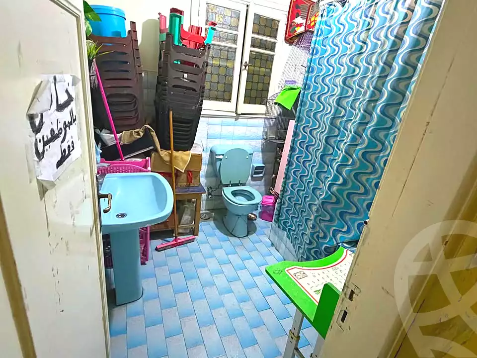 https://aqarmap.com.eg/ar/listing/7210055-for-sale-alexandria-ganaklis-shr-mrtdy-bsh