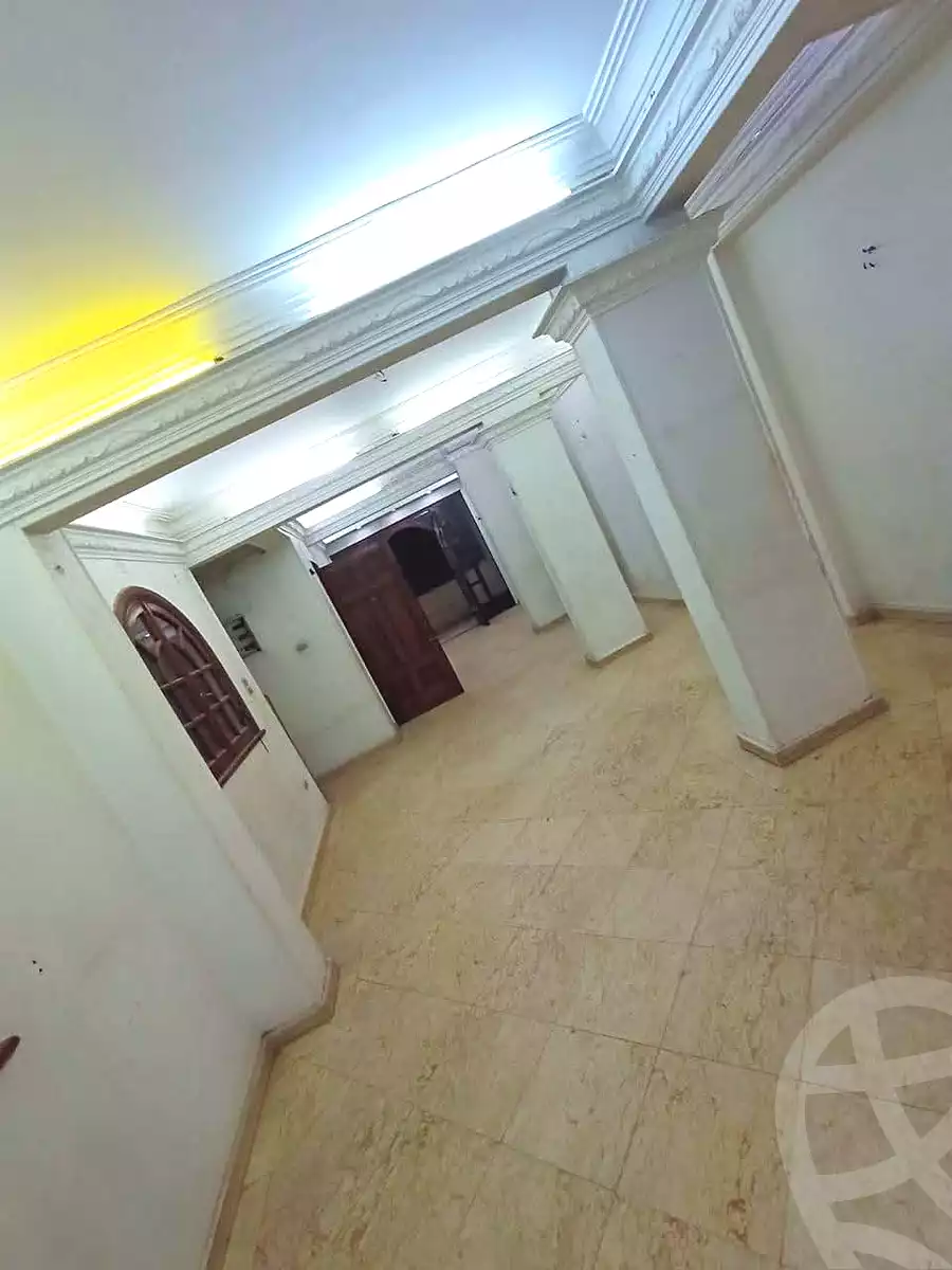 https://aqarmap.com.eg/ar/listing/7210250-for-sale-cairo-helwan-helwan-el-sharkeya-thabit-basha-st