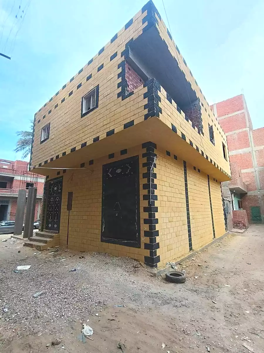 https://aqarmap.com.eg/en/listing/7210440-for-sale-cairo-madinat-el-salam-al-teroli-st