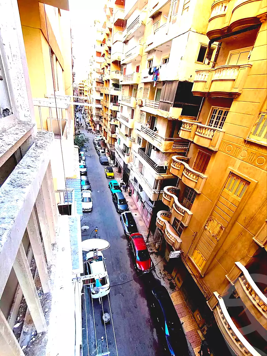 https://aqarmap.com.eg/ar/listing/7210469-for-sale-alexandria-el-asafra-l-sfr-bhry