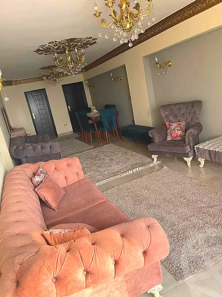 https://aqarmap.com.eg/ar/listing/7210557-for-sale-cairo-helwan-kwrnysh-hlwn