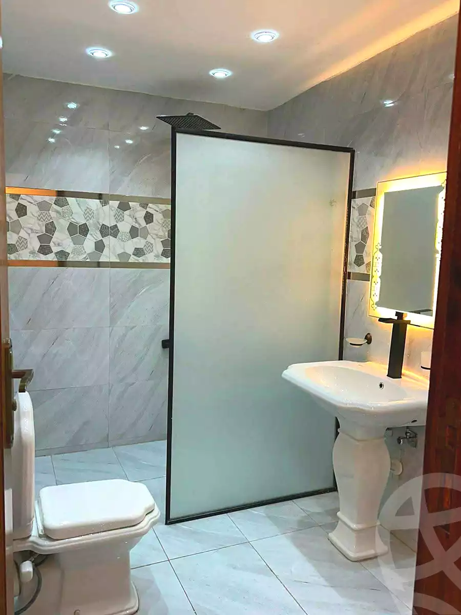https://aqarmap.com.eg/en/listing/7210860-for-sale-cairo-ain-shams-asham-allah-st