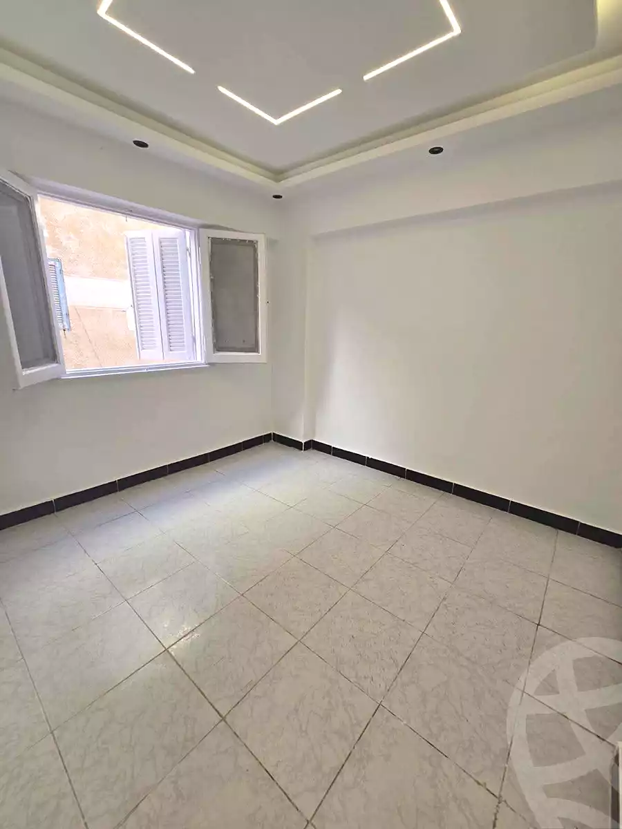 https://aqarmap.com.eg/ar/listing/7210924-for-sale-alexandria-al-agamy-shataa-el-nakheel