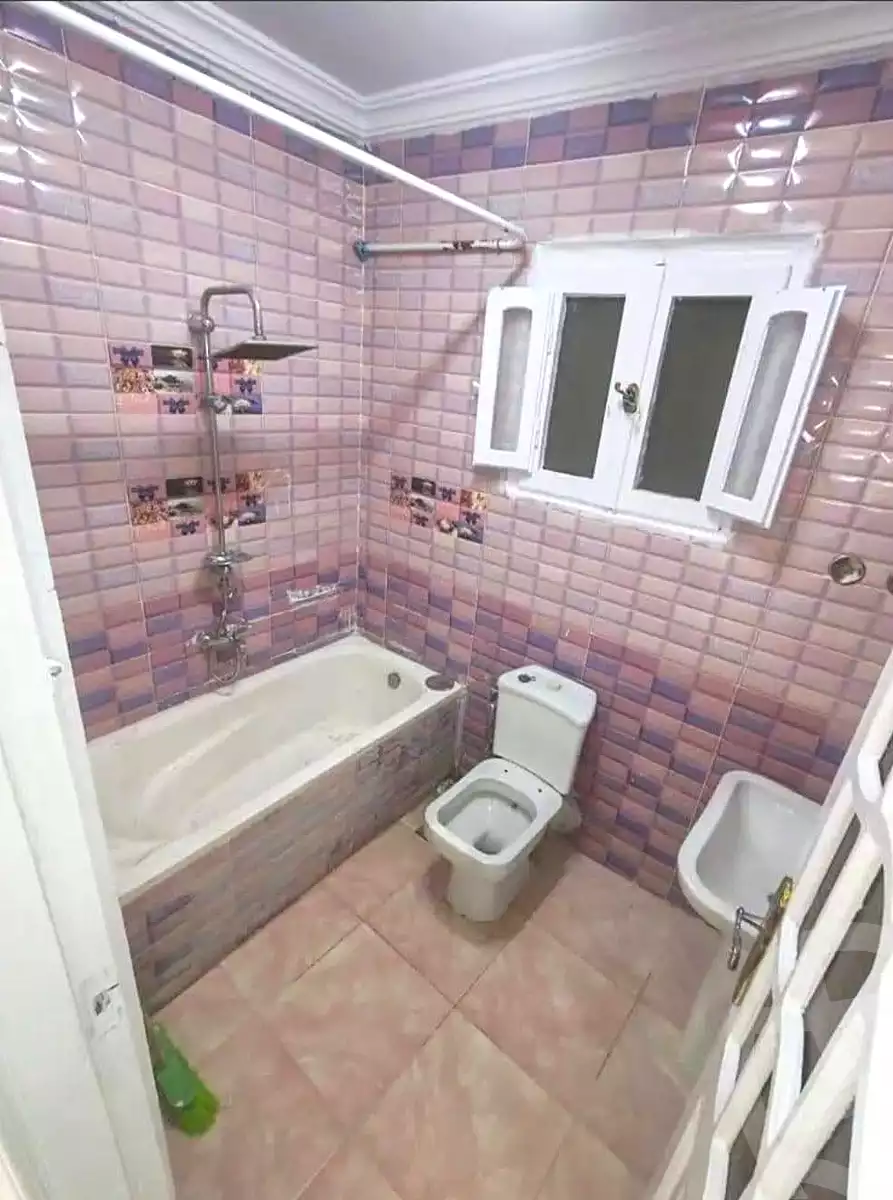 https://aqarmap.com.eg/en/listing/7194078-for-sale-alexandria-al-agamy-el-hanouvel-abo-el-shawareb-st
